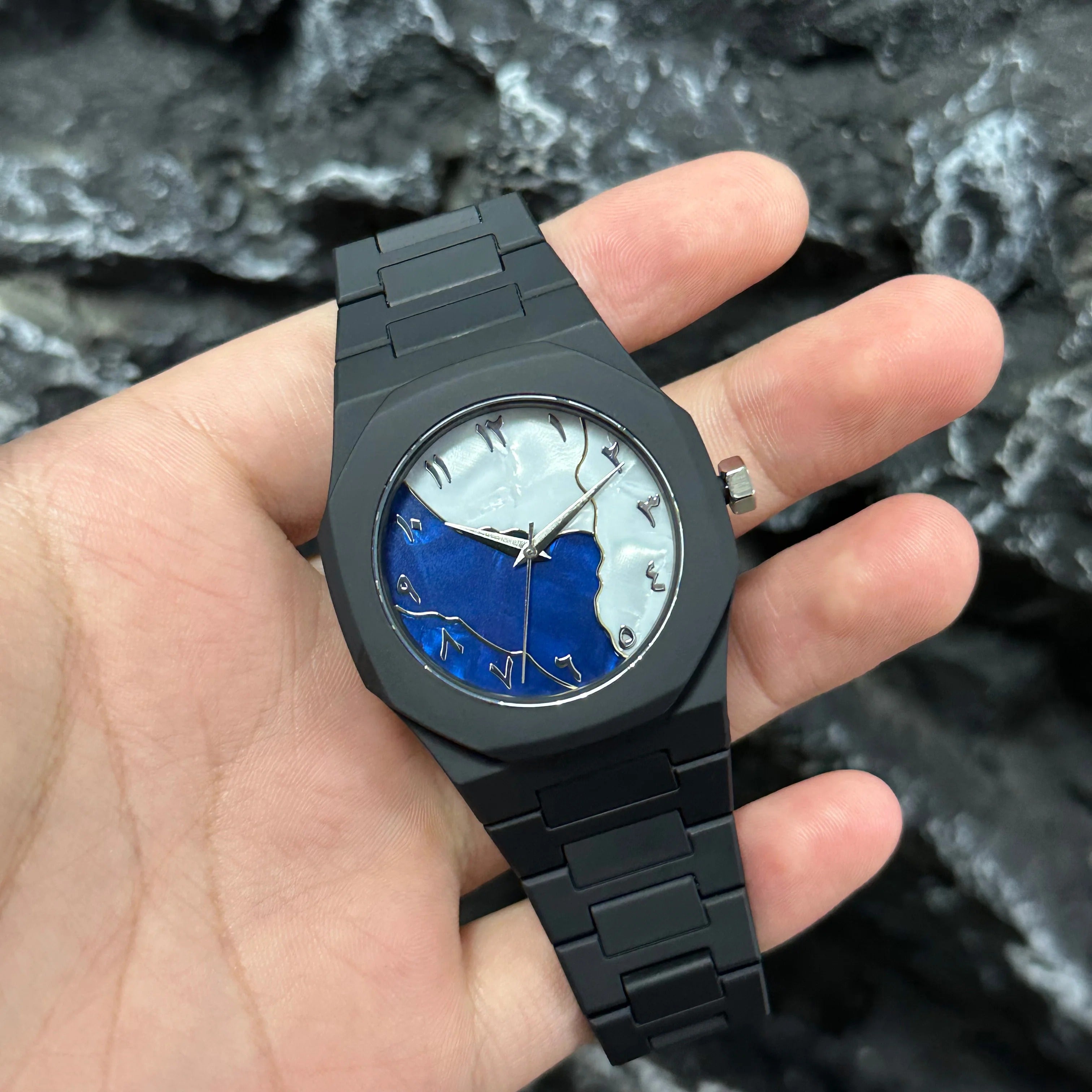 Black Aura Watch